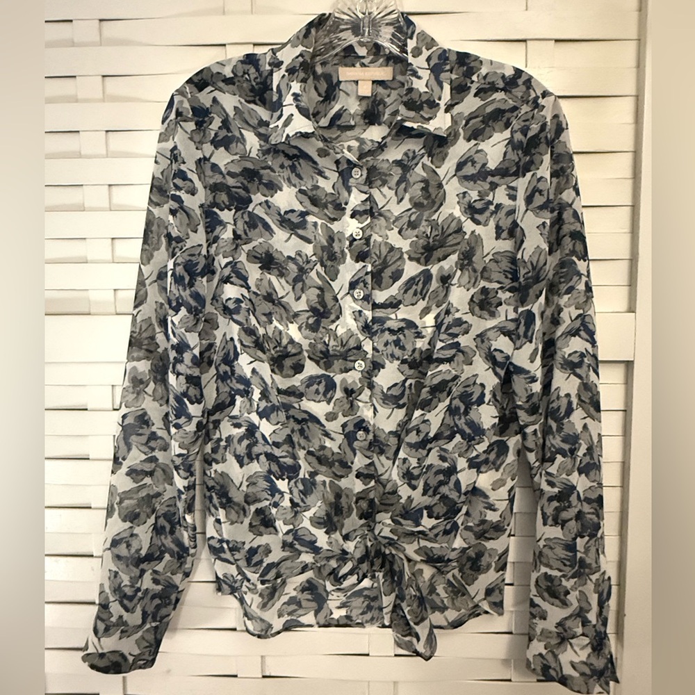 Banana Republic Polyester Floral Print Button-Up Blouse